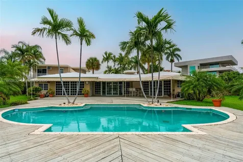 2130 NE 15th Street Fort Lauderdale FL 33304