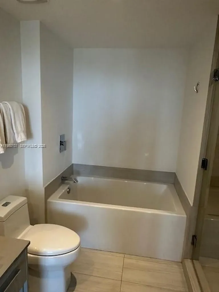 4010 S Ocean Drive Hollywood FL 33019