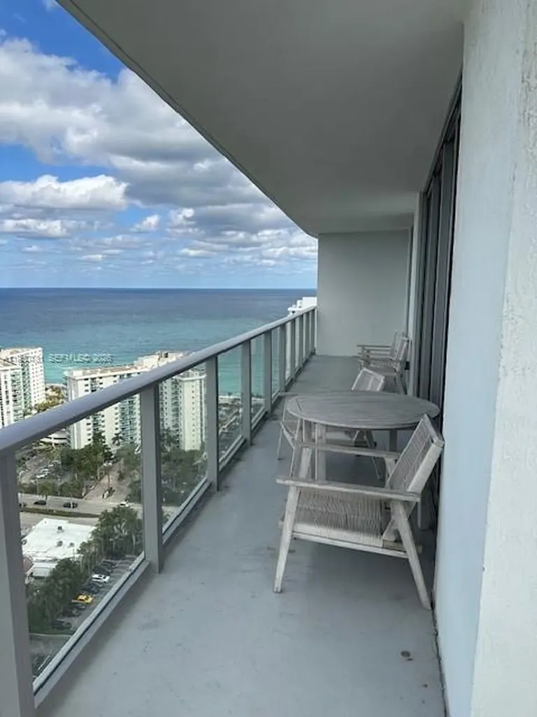 4010 S Ocean Drive Hollywood FL 33019