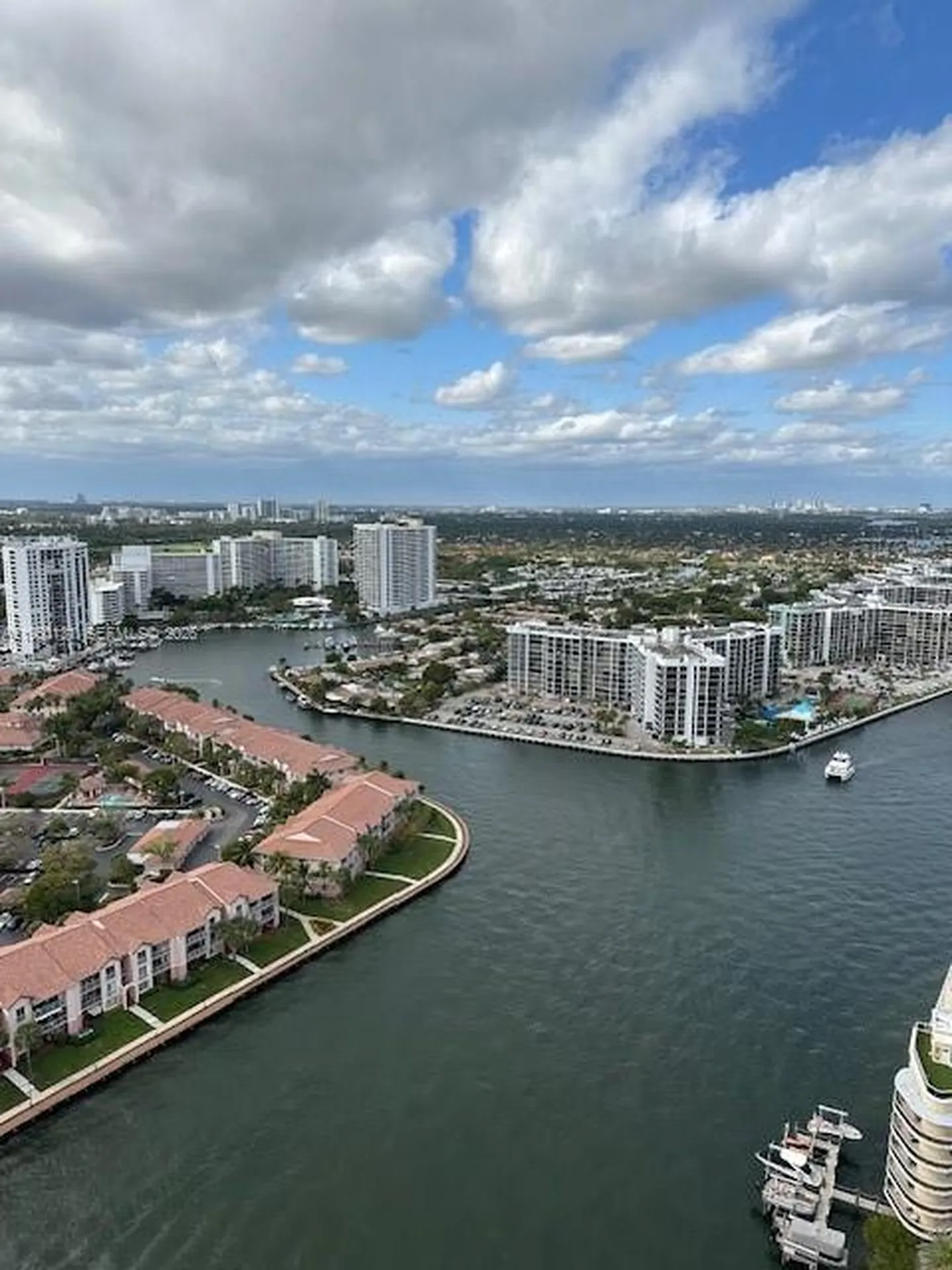 4010 S Ocean Drive Hollywood FL 33019