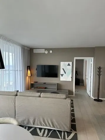 4010 S Ocean Drive Hollywood FL 33019