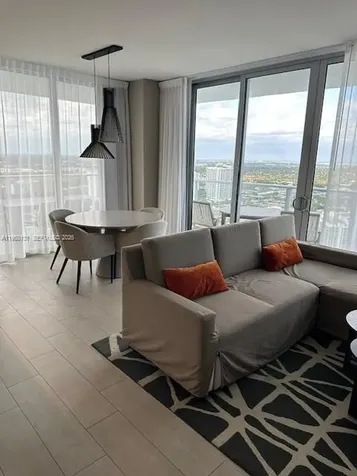 4010 S Ocean Drive Hollywood FL 33019