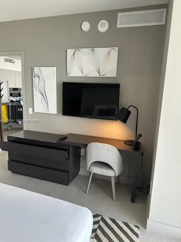 4010 S Ocean Drive Hollywood FL 33019