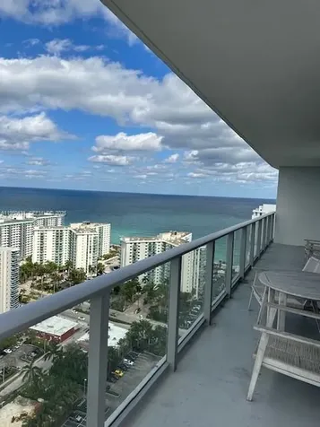 4010 S Ocean Drive Hollywood FL 33019