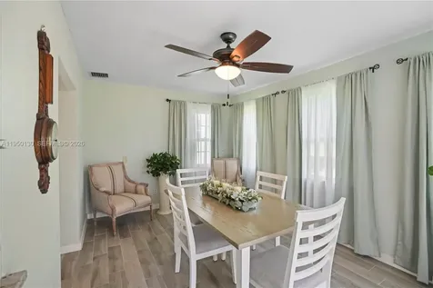 142 NW 10th Court Boynton Beach FL 33426