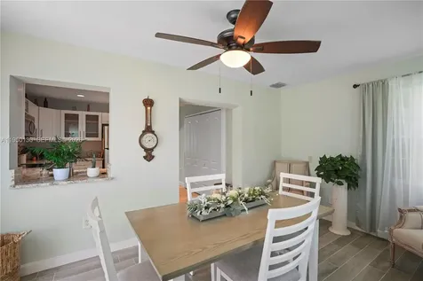 142 NW 10th Court Boynton Beach FL 33426
