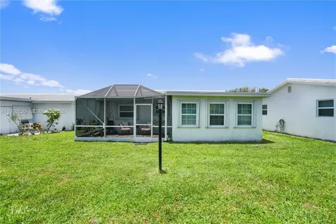 142 NW 10th Court Boynton Beach FL 33426