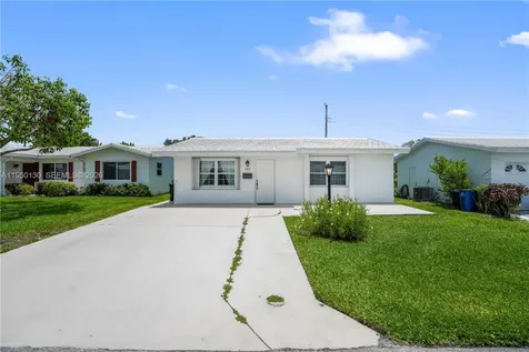 142 NW 10th Court Boynton Beach FL 33426
