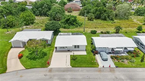 142 NW 10th Court Boynton Beach FL 33426