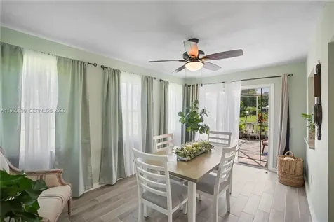 142 NW 10th Court Boynton Beach FL 33426