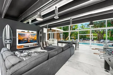 1000 NE 89th Street Miami FL 33138