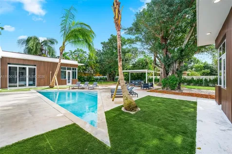 1000 NE 89th Street Miami FL 33138