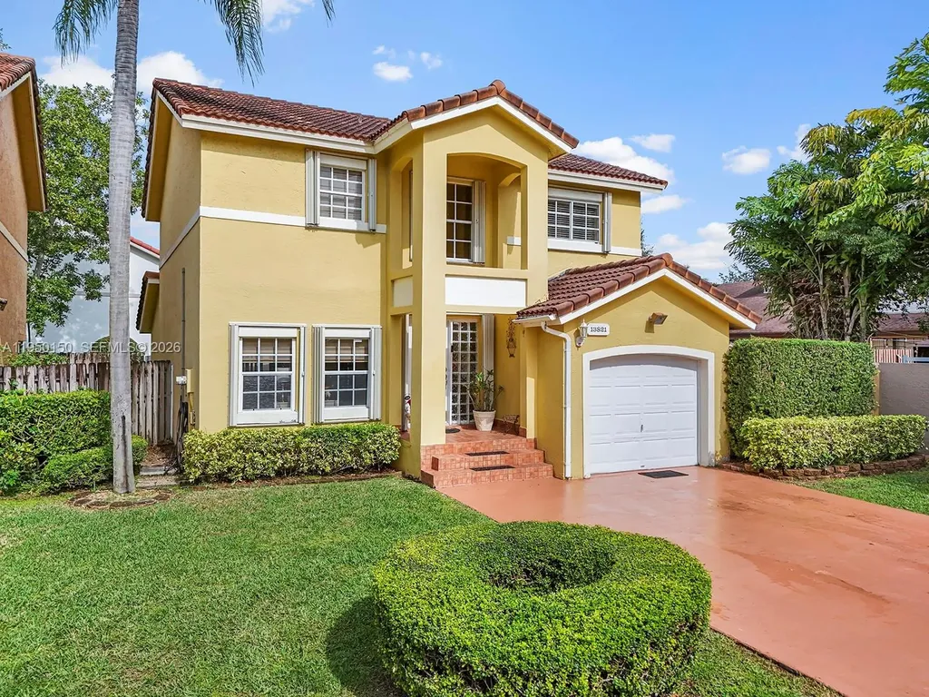 13821 SW 102nd Terrace Miami FL 33186