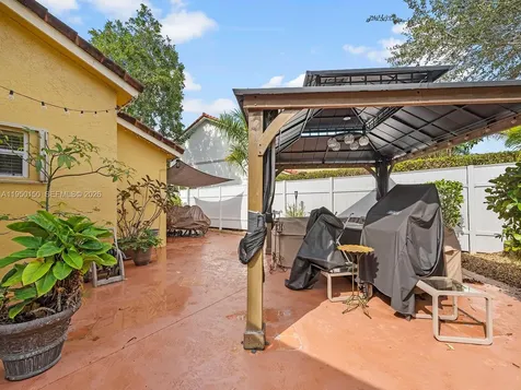 13821 SW 102nd Terrace Miami FL 33186