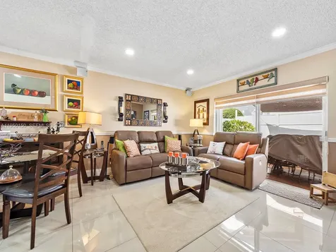 13821 SW 102nd Terrace Miami FL 33186