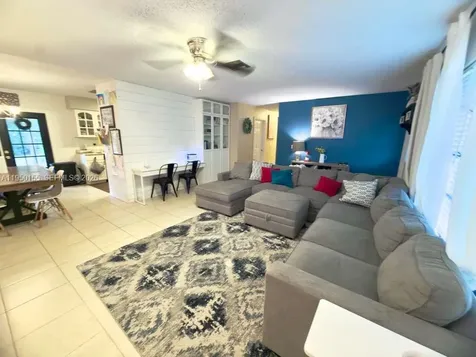 1582 SE Crown Street Port St. Lucie FL 34983