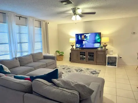 1582 SE Crown Street Port St. Lucie FL 34983