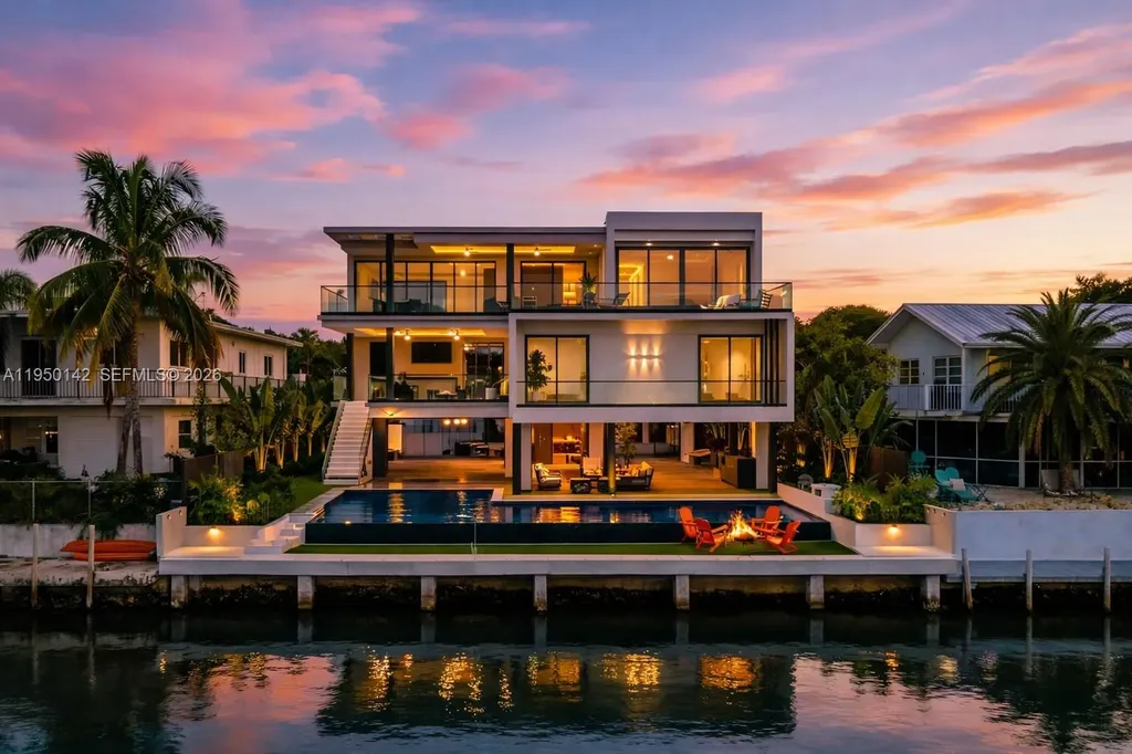 16 S Exuma Road Key Largo FL 33037