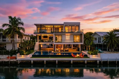 16 S Exuma Road Key Largo FL 33037
