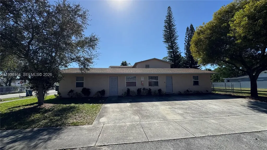 2099 NW 26th Avenue Fort Lauderdale FL 33311