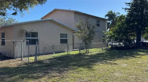 2099 NW 26th Avenue Fort Lauderdale FL 33311