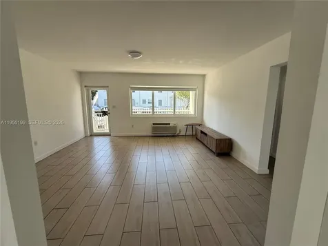 625 77th Street Miami Beach FL 33141