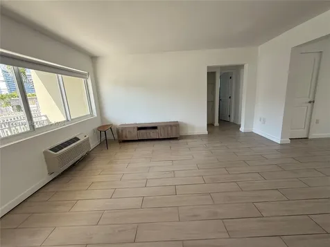 625 77th Street Miami Beach FL 33141