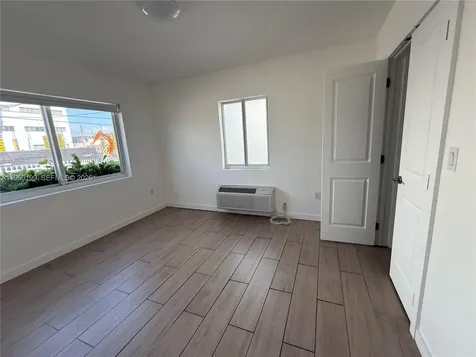 625 77th Street Miami Beach FL 33141