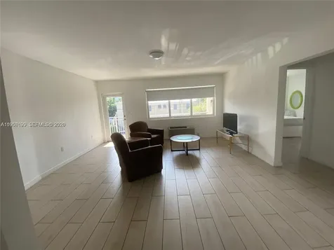 625 77th Street Miami Beach FL 33141