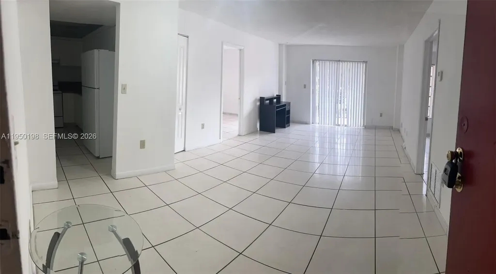 4717 NW 7th Miami FL 33126