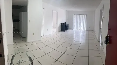 4717 NW 7th Miami FL 33126