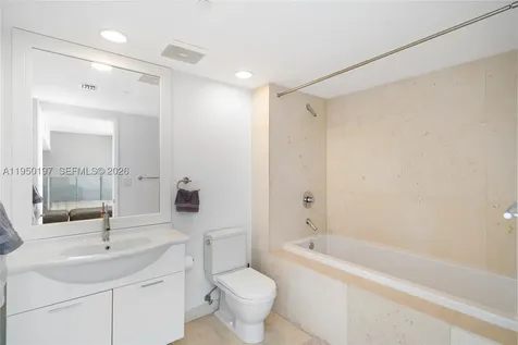 495 Brickell Miami FL 33131