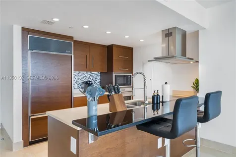 495 Brickell Miami FL 33131