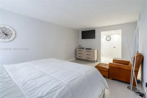 5701 Collins Avenue Miami Beach FL 33140