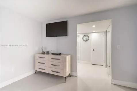 5701 Collins Avenue Miami Beach FL 33140