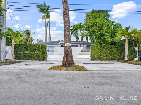3341 NW 20th Street Miami FL 33142