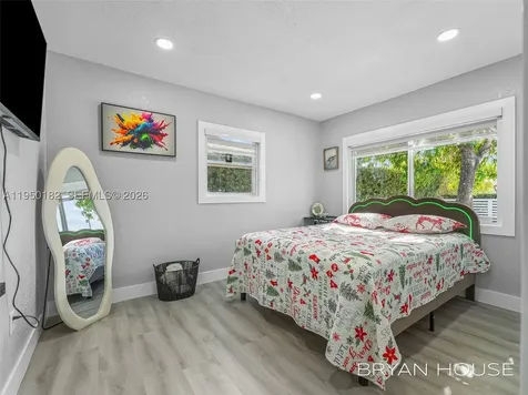 3341 NW 20th Street Miami FL 33142