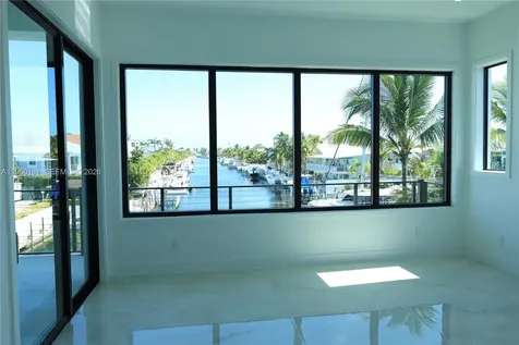 258 Caribbean Drive Key Largo FL 33037