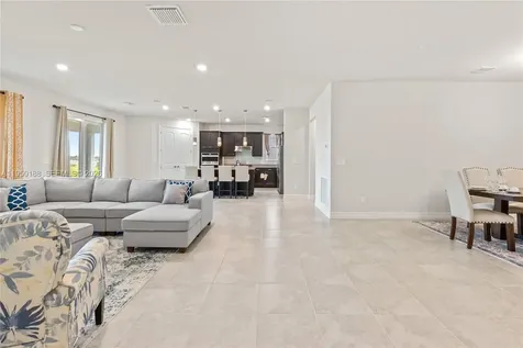 10407 SW Captiva Drive Port St. Lucie FL 34987