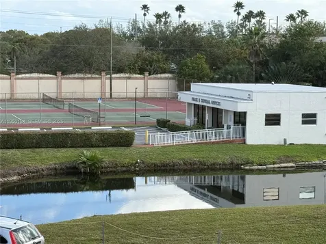 8135 Sunrise Lakes Boulevard Sunrise FL 33322