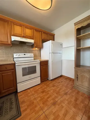 8135 Sunrise Lakes Boulevard Sunrise FL 33322