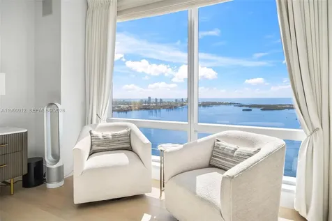 1425 Brickell Avenue Miami FL 33131