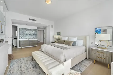 1425 Brickell Avenue Miami FL 33131