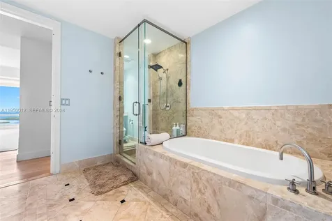 1425 Brickell Avenue Miami FL 33131