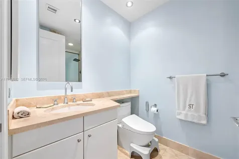 1425 Brickell Avenue Miami FL 33131