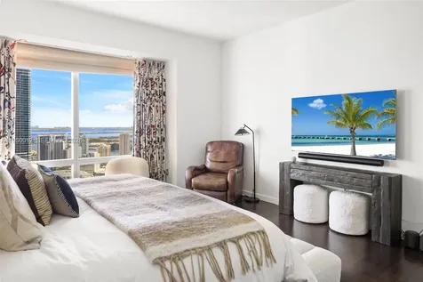 1425 Brickell Avenue Miami FL 33131