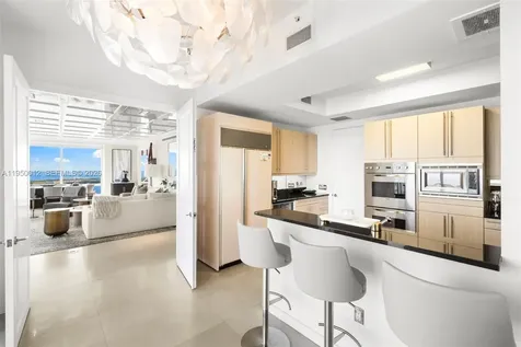 1425 Brickell Avenue Miami FL 33131