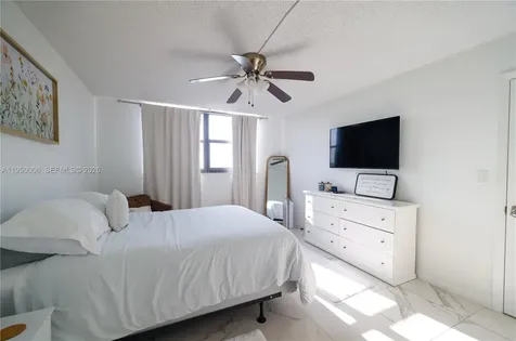 1266 S Military Trail Deerfield Beach FL 33442