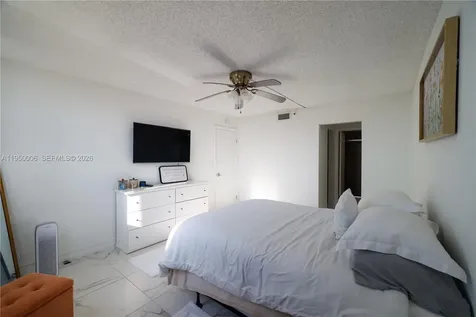 1266 S Military Trail Deerfield Beach FL 33442