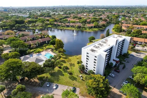 1266 S Military Trail Deerfield Beach FL 33442